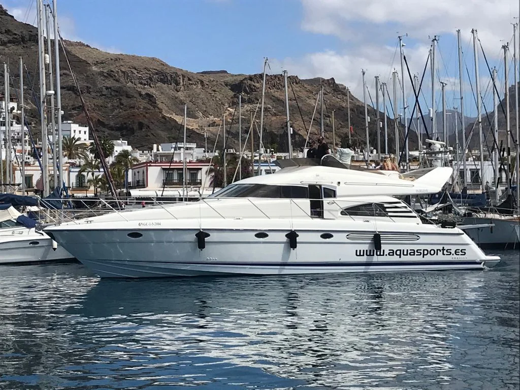 Yate privado con capitán – Puerto Rico (18 m)