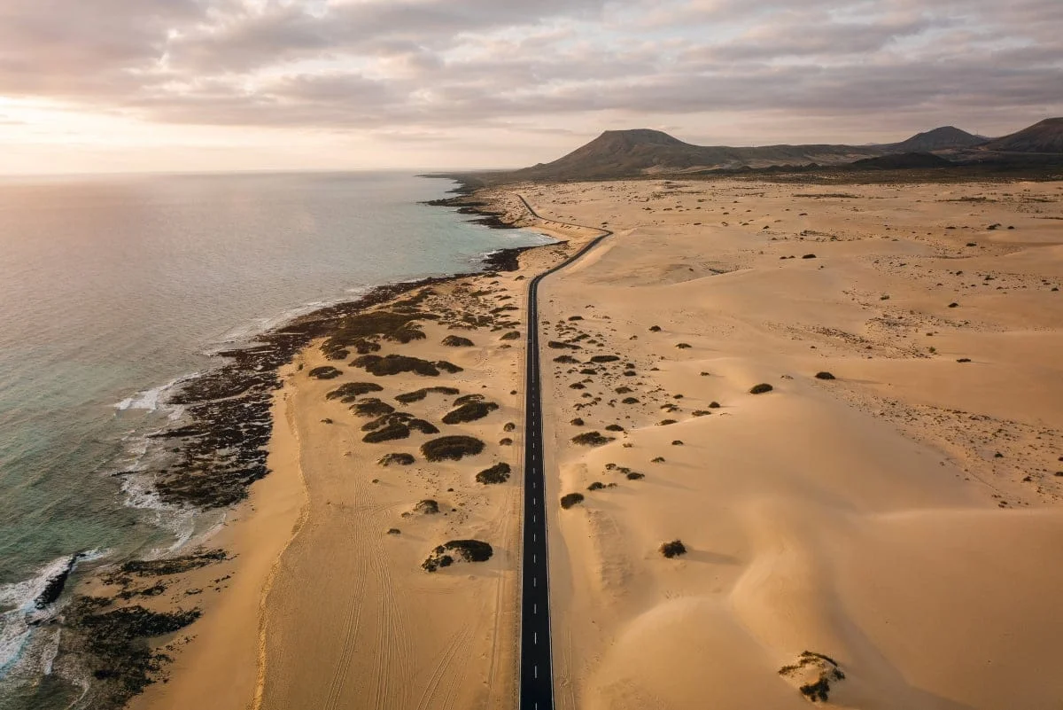 Encantos de Fuerteventura – excursión en ferri desde Lanzarote