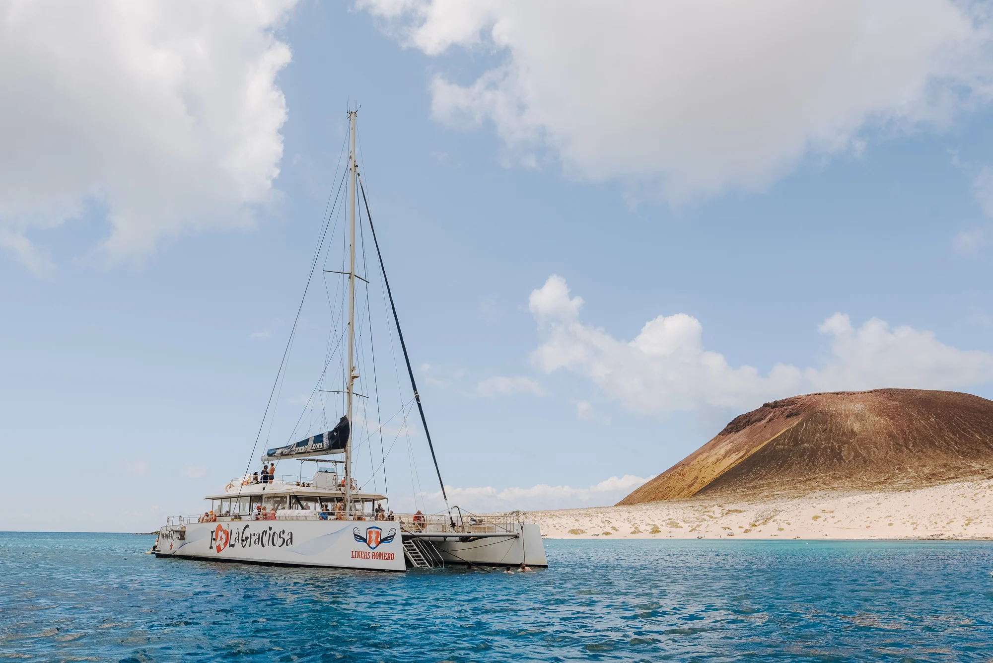 Travesía en catamarán a La Graciosa – 6h