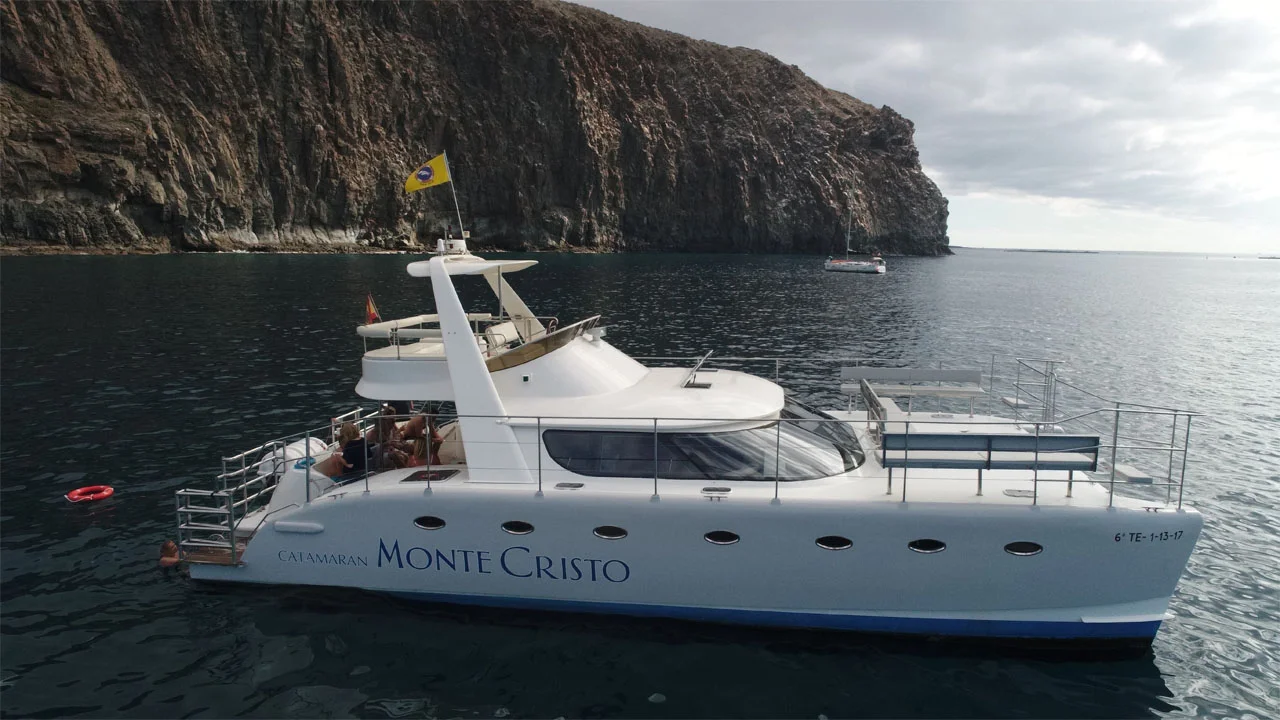 3 hours of catamaran cruise