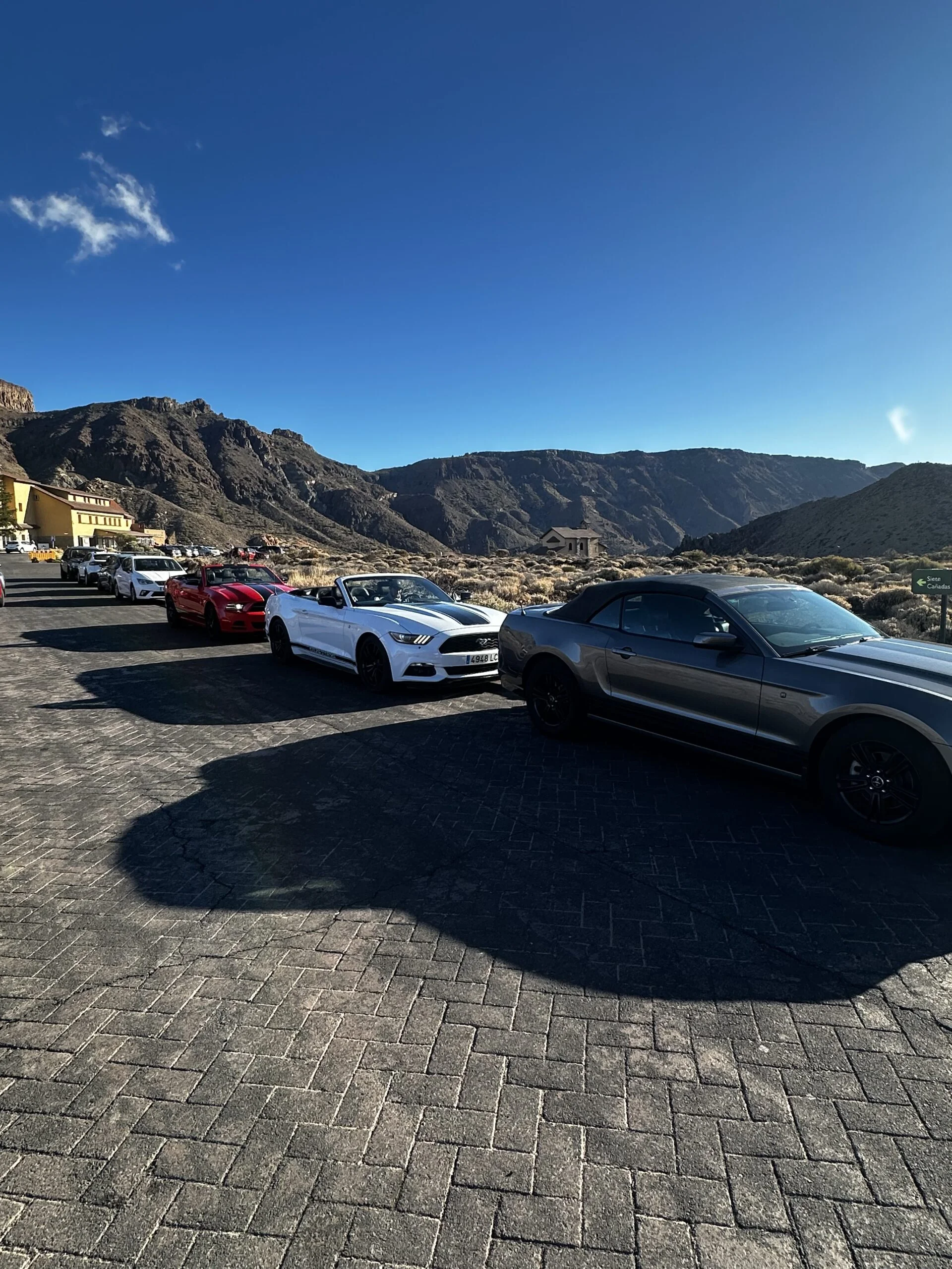 Sunset Tour on Teide – Convertible Mustang